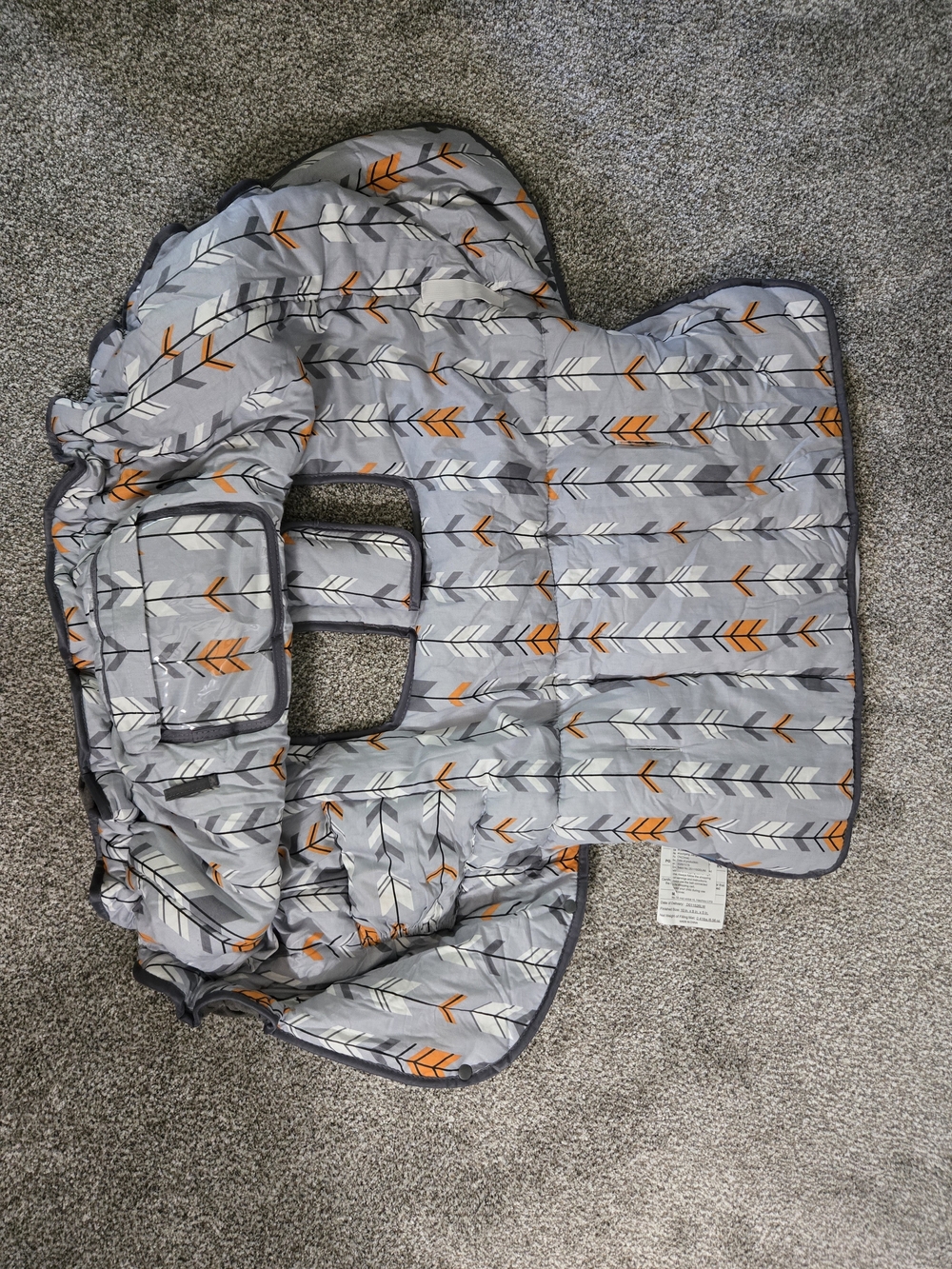 :
DoDo Nici 2-in-1 Shopping Cart Cover & High Chair Cover - Gray Arrow Pattern